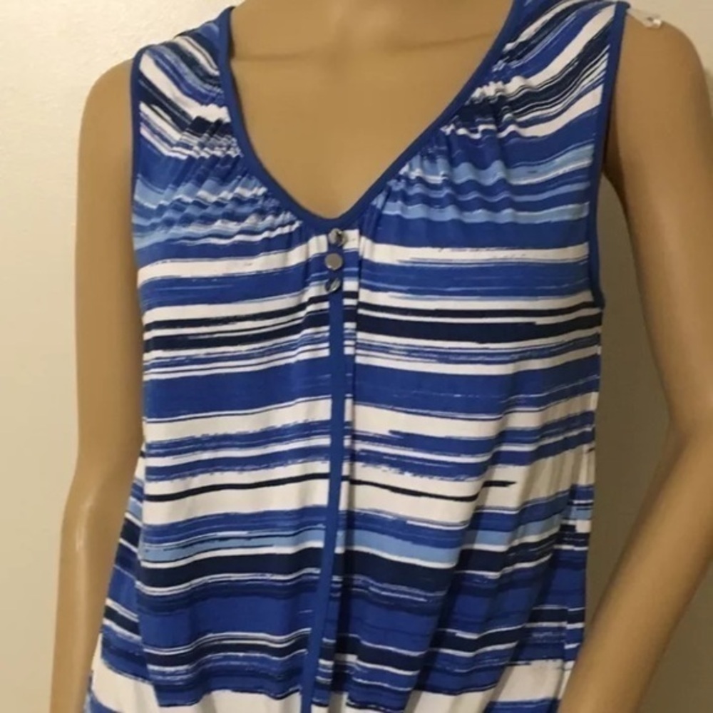 Emaline Women's Blue White Striped Top Size M ⭐️